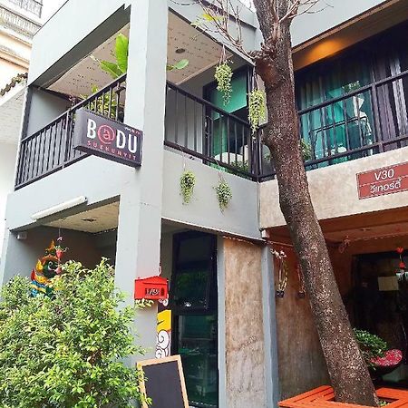 Badu Sukhumvit Dormitory Bangkok Esterno foto