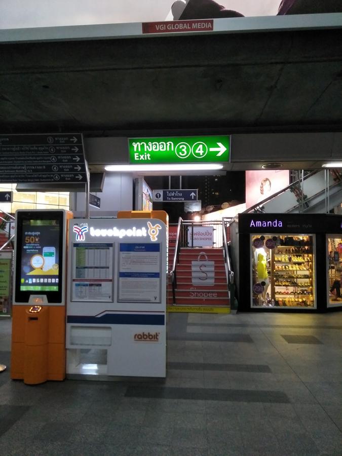 Badu Sukhumvit Dormitory Bangkok Esterno foto