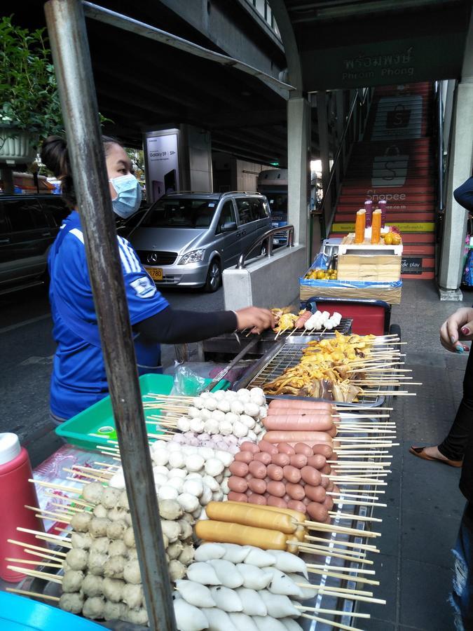 Badu Sukhumvit Dormitory Bangkok Esterno foto