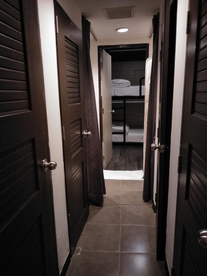 Badu Sukhumvit Dormitory Bangkok Esterno foto