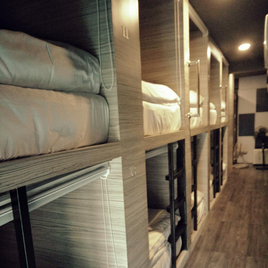 Badu Sukhumvit Dormitory Bangkok Esterno foto