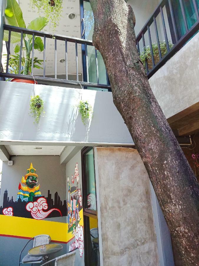 Badu Sukhumvit Dormitory Bangkok Esterno foto