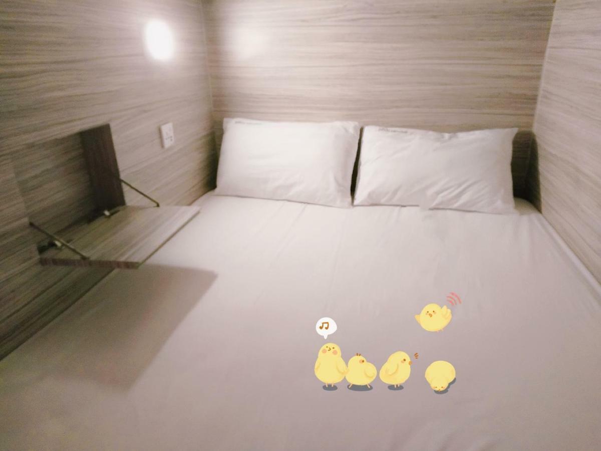 Badu Sukhumvit Dormitory Bangkok Esterno foto
