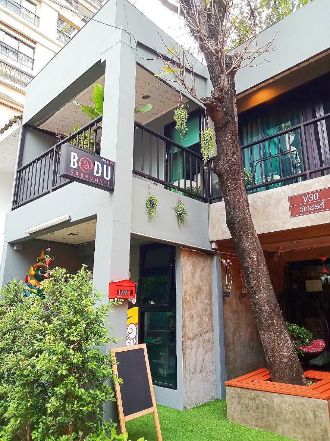 Badu Sukhumvit Dormitory Bangkok Esterno foto