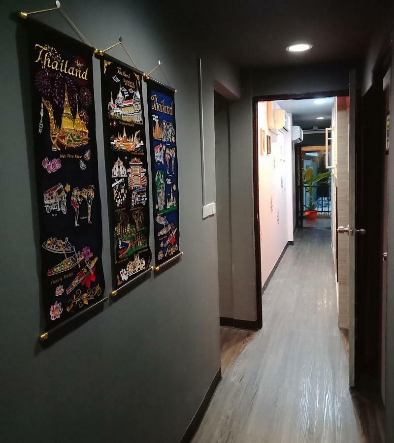 Badu Sukhumvit Dormitory Bangkok Esterno foto