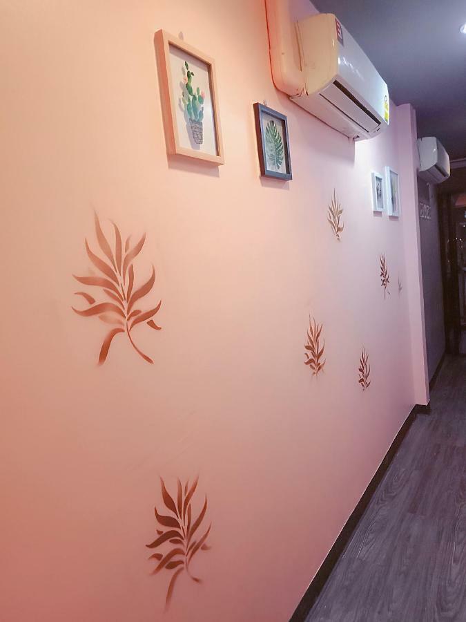 Badu Sukhumvit Dormitory Bangkok Esterno foto