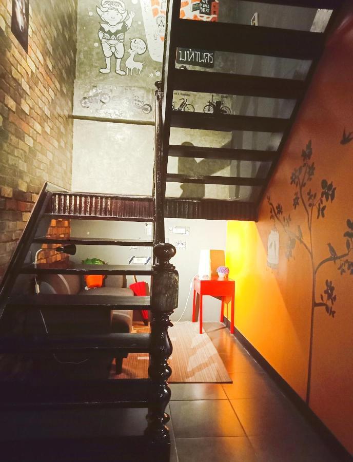Badu Sukhumvit Dormitory Bangkok Esterno foto