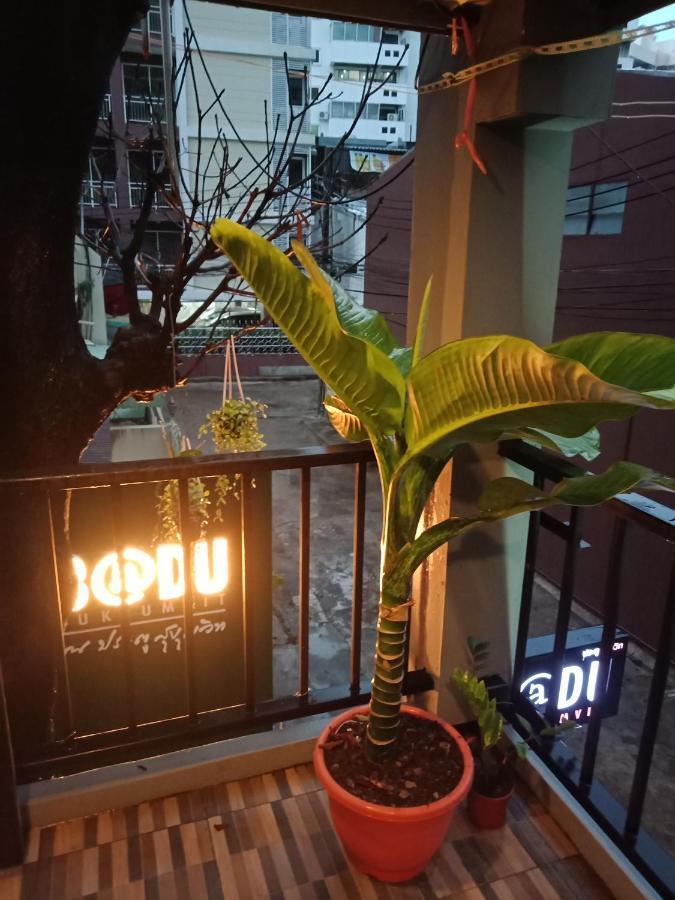 Badu Sukhumvit Dormitory Bangkok Esterno foto